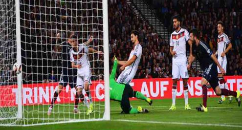 هوملز عن التسجيل في مرماه أمام اسكتلندا: تخيلت أني ألعب ضد بايرن..فيديو